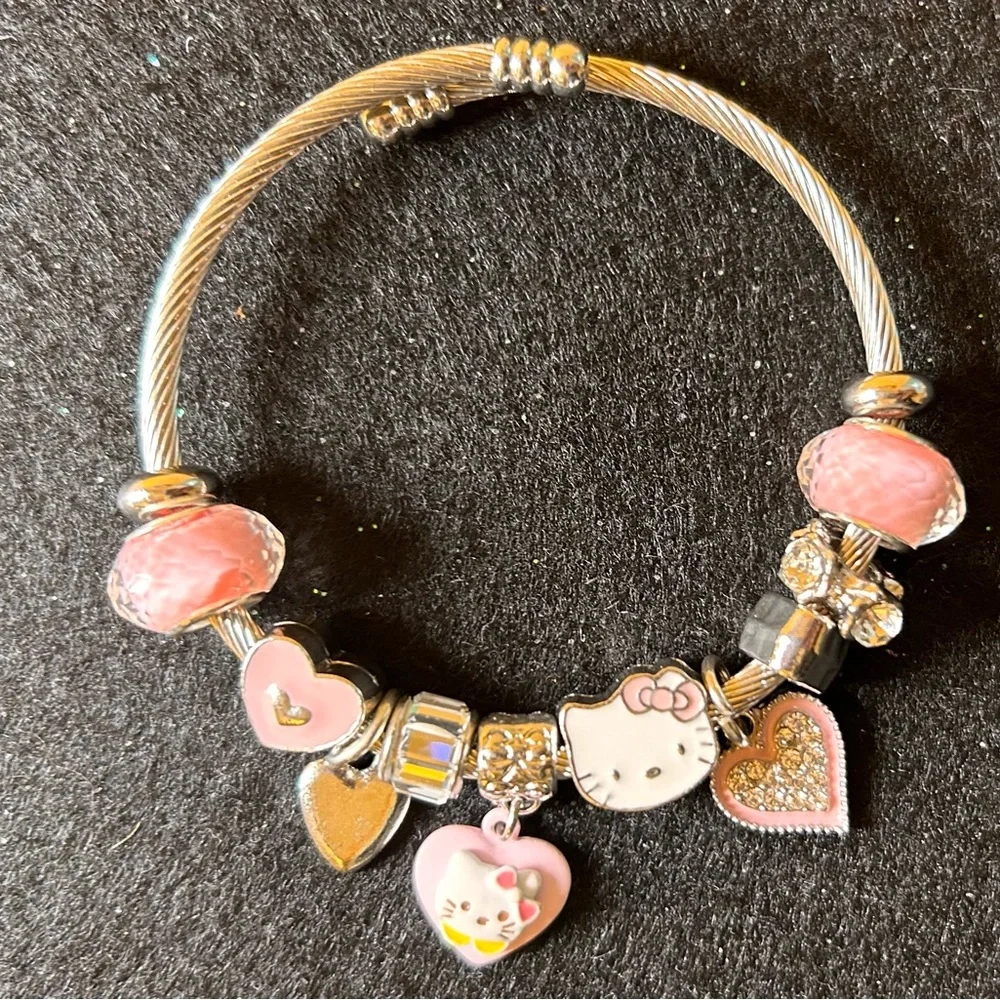 Hello Kitty Charm Bracelet PINK! - Picture 2 of 2